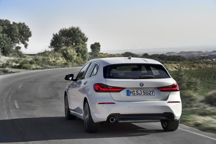  BMW 118i Sportline (F40) 2019 года  (WW) (фото 11 из 81)